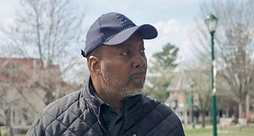 Arthur, a CIDP patient, shares how self-infusing with Hizentra prefilled syringes provides consistent Ig levels